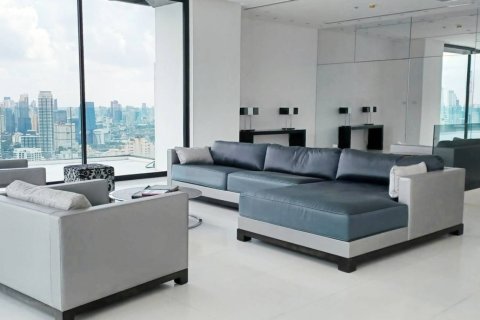 Ático de 3 dormitorios en Bangkok, Tailandia № 180548 - foto 12