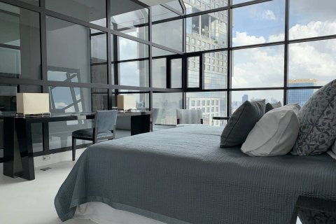 Ático de 3 dormitorios en Bangkok, Tailandia № 180548 - foto 21