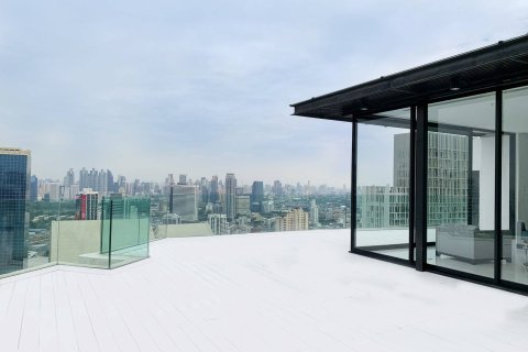 Ático de 3 dormitorios en Bangkok, Tailandia № 180548 - foto 7