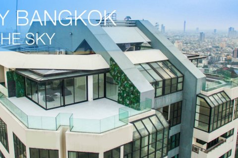 Ático de 3 dormitorios en Bangkok, Tailandia № 180548 - foto 2