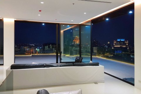 Ático de 3 dormitorios en Bangkok, Tailandia № 180548 - foto 25