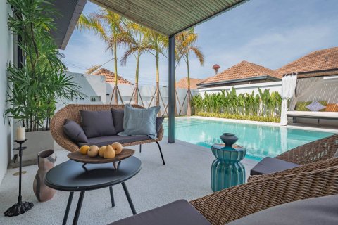 Casa de 5 dormitorios en Pattaya, Tailandia № 180552 - foto 12