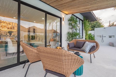 Casa de 5 dormitorios en Pattaya, Tailandia № 180552 - foto 9