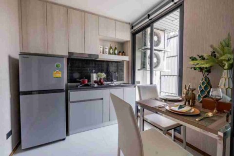 Condominio de 1 dormitorio en Bangkok, Tailandia № 208795 - foto 10