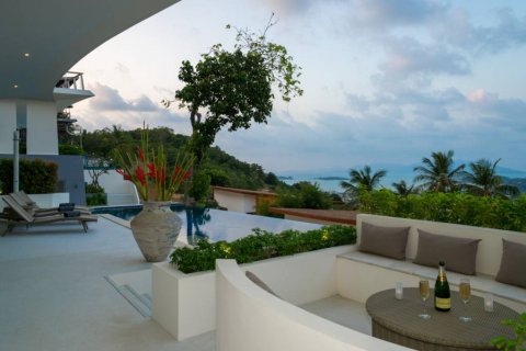 Chalet de 4 dormitorios en Surat Thani, Tailandia № 114115 - foto 4
