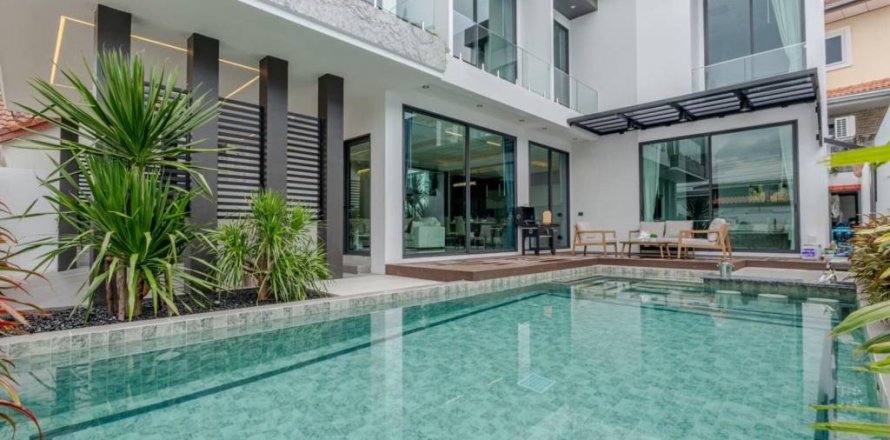 Chalet de 5 dormitorios en Pattaya, Tailandia № 114118