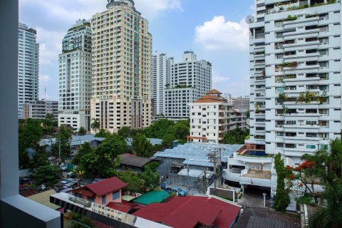 Studio dans le Condo à Watthana, Bangkok, Thaïlande № 163116 - photo 3