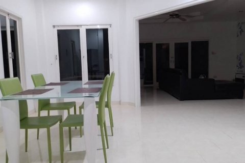 Casa de 6 dormitorios en Phuket, Tailandia № 116698 - foto 4