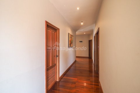 Condominio de 3 dormitorios en Bang Lamung, Tailandia № 54263 - foto 12