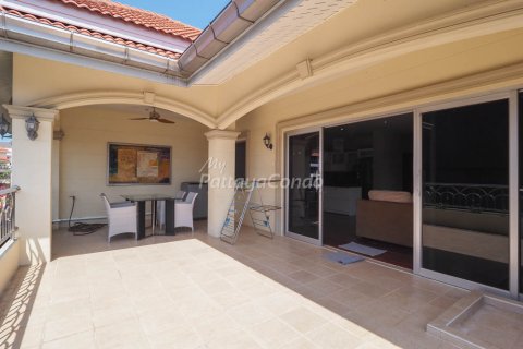 Condominio de 3 dormitorios en Bang Lamung, Tailandia № 54263 - foto 9