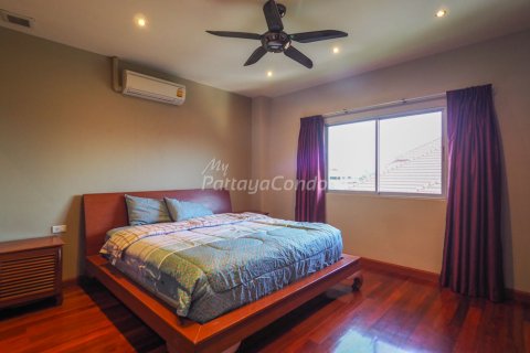 Condominio de 3 dormitorios en Bang Lamung, Tailandia № 54263 - foto 14
