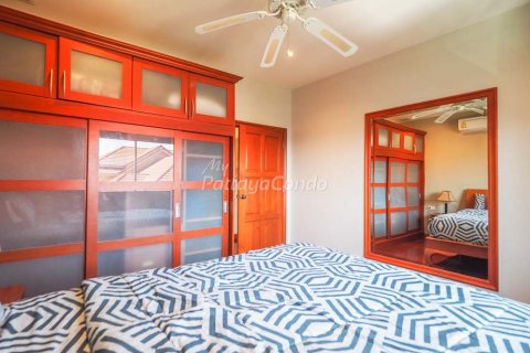 Condominio de 3 dormitorios en Bang Lamung, Tailandia № 54263 - foto 25