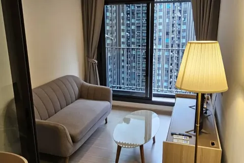 Studio in the Condo in Ratchathewi, Bangkok, Thailand  № 161994