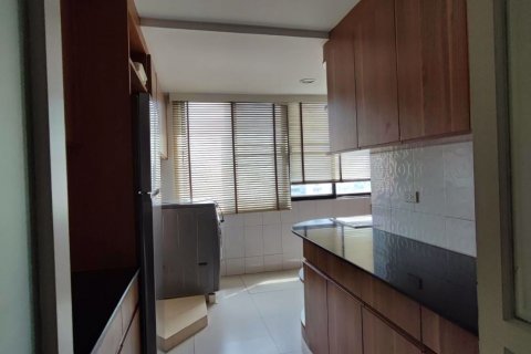 Condominio de 2 dormitorios en Watthana, Bangkok, Tailandia № 47475 - foto 4