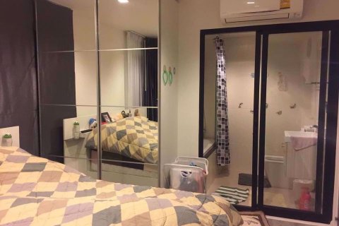 Dúplex de 3 dormitorios en Samut Prakan, Tailandia № 47479 - foto 8