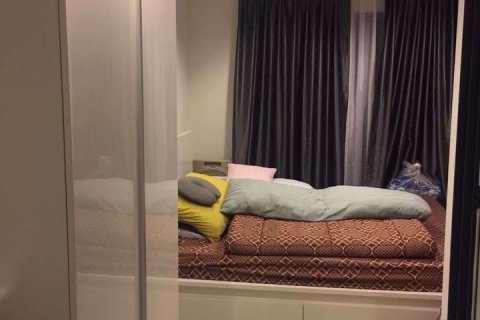 Dúplex de 3 dormitorios en Samut Prakan, Tailandia № 47479 - foto 13