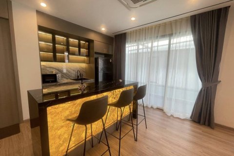 Chalet de 4 dormitorios en Pattaya, Tailandia № 172981 - foto 9