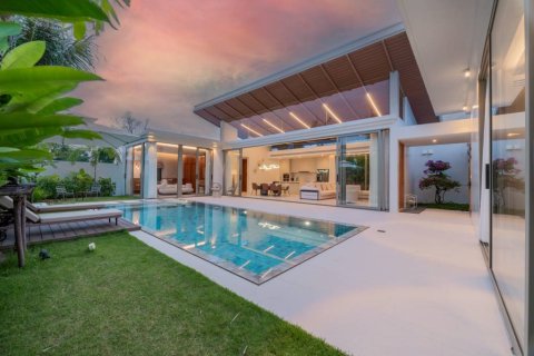Villa in Phuket, Thailand 3 Schlafzimmer № 172979