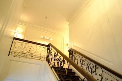 Condominio de 5 dormitorios en Bangkok, Tailandia № 172977 - foto 10