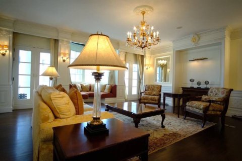Condominio de 5 dormitorios en Bangkok, Tailandia № 172977 - foto 2