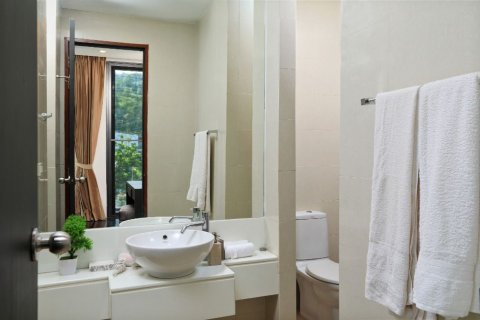 Adosado de 3 dormitorios en Phuket, Tailandia № 151831 - foto 18