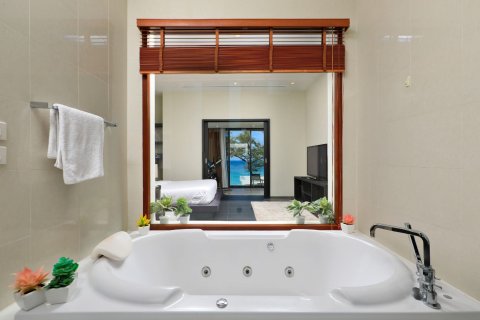 Adosado de 3 dormitorios en Phuket, Tailandia № 151831 - foto 28