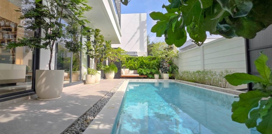 Villa in Bang Lamung, Thailand 4 bedrooms № 222721