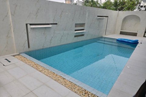 Chalet de 4 dormitorios en Chiang Mai, Tailandia № 160027 - foto 2