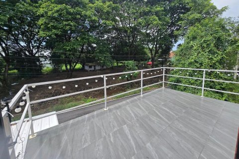 Chalet de 4 dormitorios en Chiang Mai, Tailandia № 160027 - foto 6
