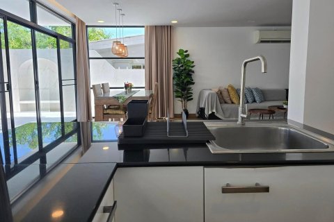 Chalet de 4 dormitorios en Chiang Mai, Tailandia № 160027 - foto 15