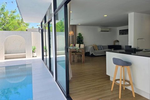 Chalet de 4 dormitorios en Chiang Mai, Tailandia № 160027 - foto 4