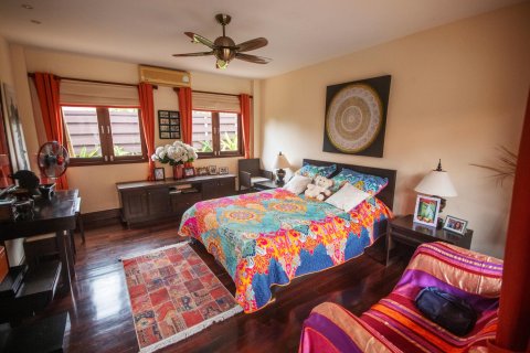 Chalet de 3 dormitorios en Phuket, Tailandia № 157867 - foto 12