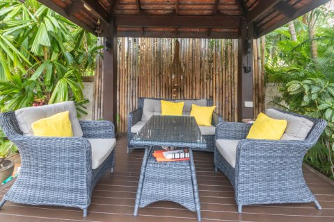 Chalet de 3 dormitorios en Phuket, Tailandia № 157867 - foto 2