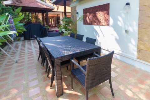 Chalet de 3 dormitorios en Phuket, Tailandia № 157867 - foto 10