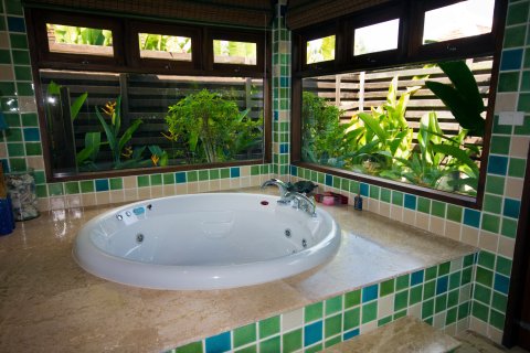 Chalet de 3 dormitorios en Phuket, Tailandia № 157867 - foto 13