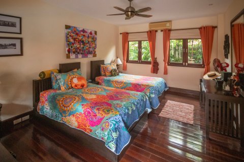 Chalet de 3 dormitorios en Phuket, Tailandia № 157867 - foto 11