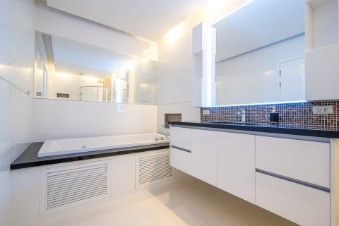Wohnung in Hua Hin, Thailand 3 Schlafzimmer № 168474 - Foto 13