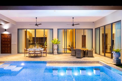 Chalet de 3 dormitorios en Hua Hin, Tailandia № 168470 - foto 6