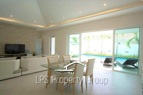 Villa in Hua Hin, Thailand 3 Schlafzimmer № 168475 - Foto 7