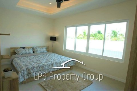 Villa in Hua Hin, Thailand 3 Schlafzimmer № 168475 - Foto 12