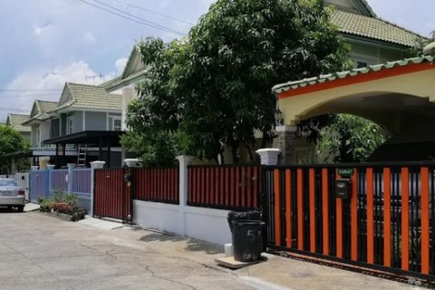 Off-plan Pruksa 20 Lumlukka Klong 2 ในเทศบาลเมืองปทุมธานี, ประเทศไทย № 59752 - รูปถ่าย 4