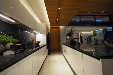 Chalet de 4 dormitorios en Layan Beach, Tailandia № 166422 - foto 11