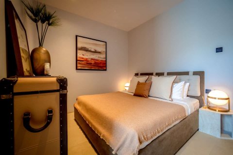 Chalet de 4 dormitorios en Layan Beach, Tailandia № 166425 - foto 11