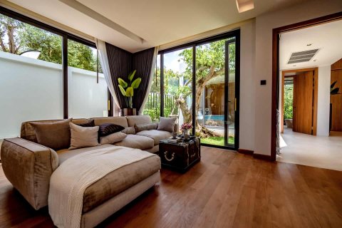 Chalet de 4 dormitorios en Layan Beach, Tailandia № 166425 - foto 8