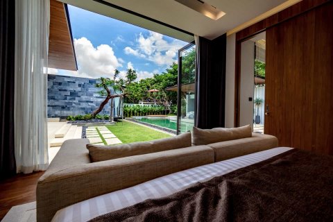 Chalet de 4 dormitorios en Layan Beach, Tailandia № 166425 - foto 2