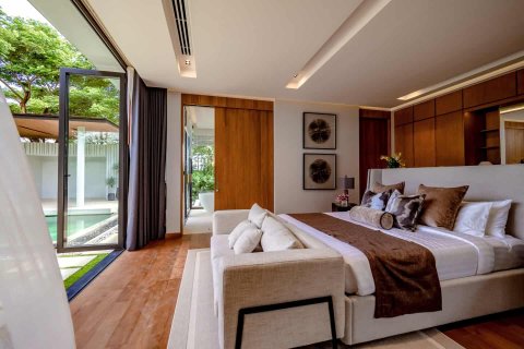 Chalet de 3 dormitorios en Layan Beach, Tailandia № 166426 - foto 21