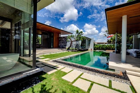Chalet de 3 dormitorios en Layan Beach, Tailandia № 166426 - foto 25