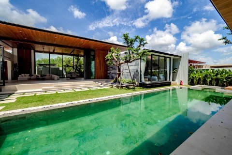 Chalet de 3 dormitorios en Layan Beach, Tailandia № 166426 - foto 24