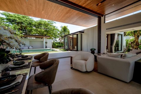 Chalet de 3 dormitorios en Layan Beach, Tailandia № 166426 - foto 6