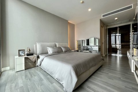Condominio de 2 dormitorios en Khlong San, Bangkok, Tailandia № 172861 - foto 8
